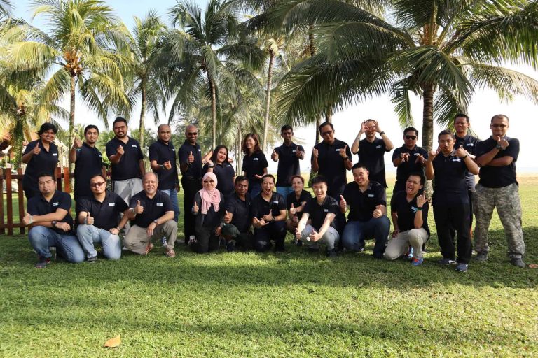 Image Depicting AOP Team Building For DNVGL